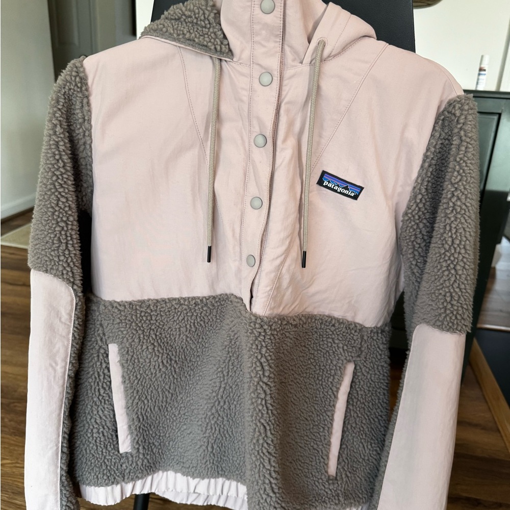 Patagonia Women's Shelled Retro-X Fleece Pullover - Like New - Size M